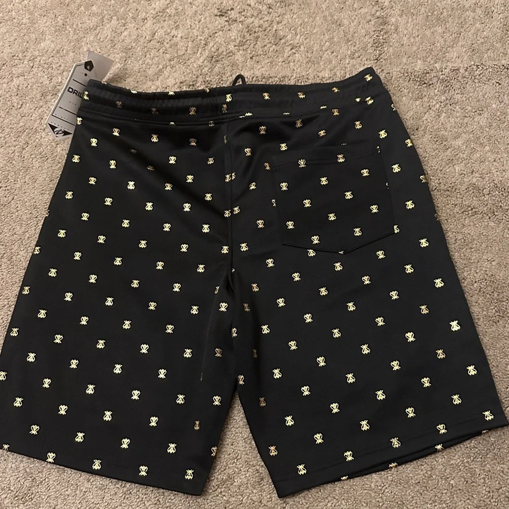 Drill‎ Streetwear Bee Shorts